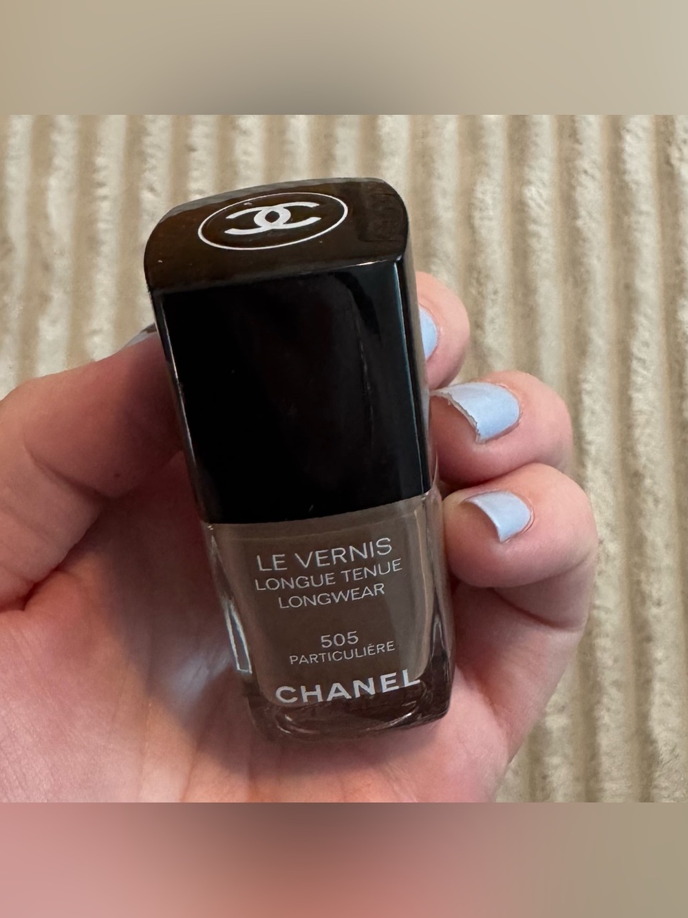 CHANEL Fall Nail Color - Picture 4 of 4